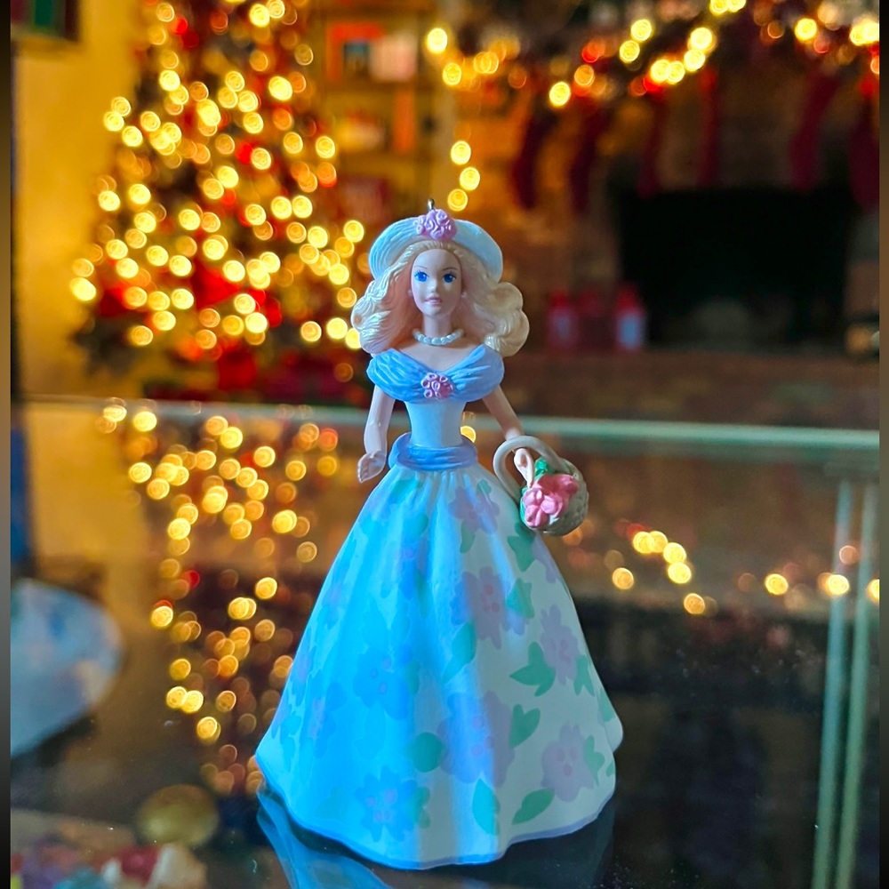 Vintage Hallmark Holiday Barbie Edition Keepsake Ornament